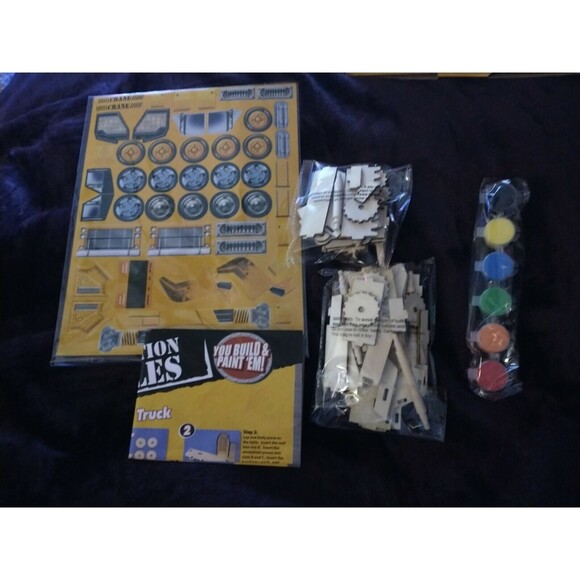 Made By Me Build Your Own Construction Vehicles by Horizon Read Description - Picture 2 of 2